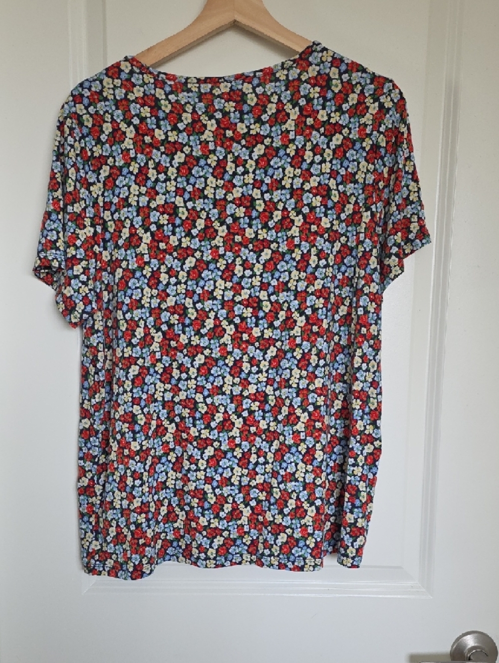 Old Navy Black Floral Luxe Tee with Blue Green Yellow Pink Accents - Picture 4 of 4